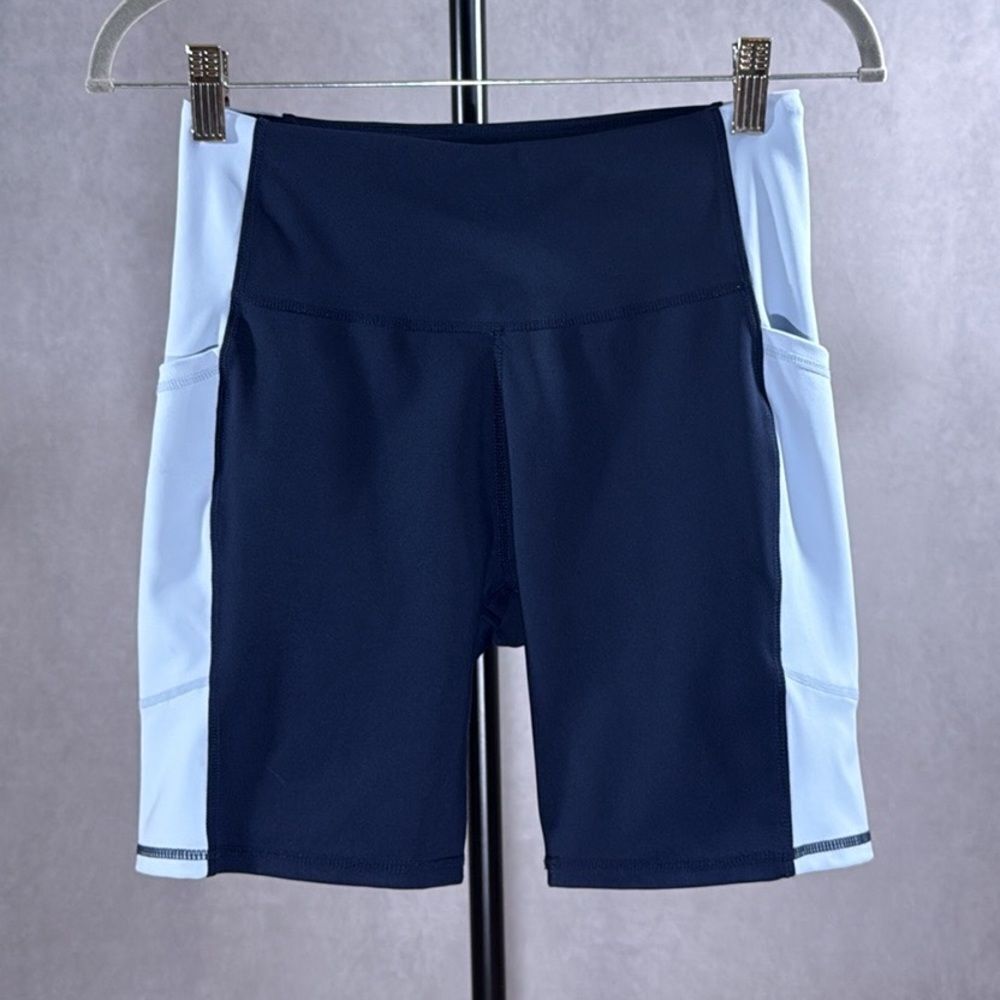 Move Theology Biker Activewear Shorts | Size M